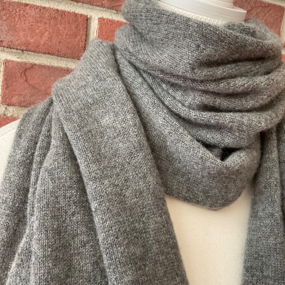 Junai New York Hand Dyed Italian Cashmere Wrap Shawl Unisex Scarf 19”x70” NWOT - Picture 9 of 10